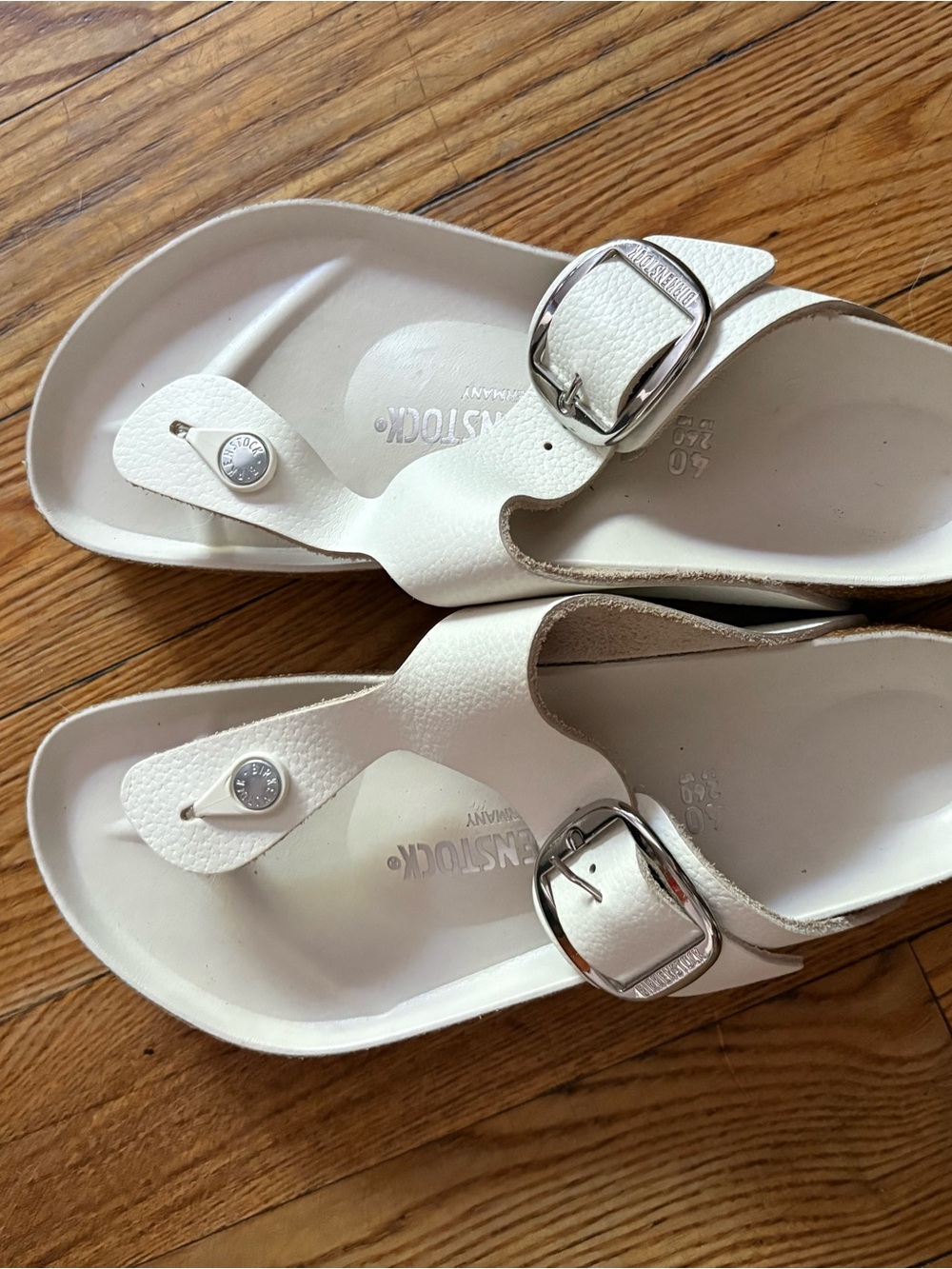 Birkenstock White Leather Thong Sandals with Silver Buckles